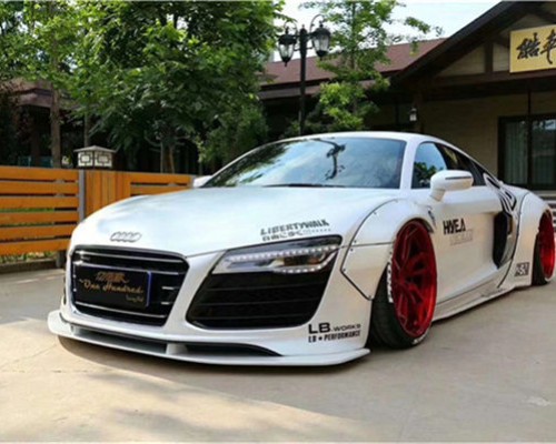 Audi R8 airride loading low lying effect