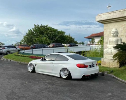 Super handsome 2014 bmw 4 series air ride extremely low profile