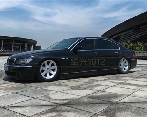 Classic model bmw 7 series airride stance style