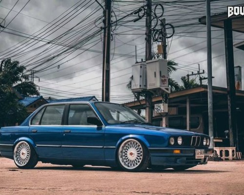 The hot BMW E30 airride is outstanding