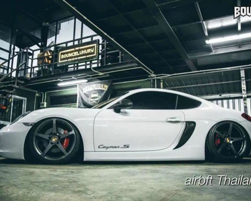 Thailand Porsche 911 airride ultra low profile