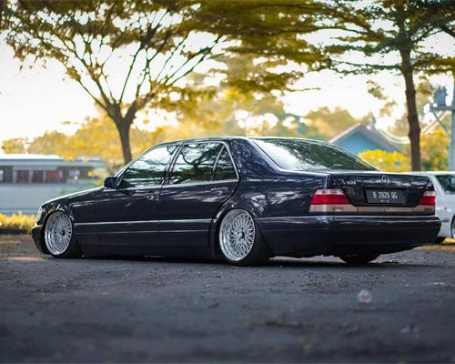 Indonesia Sini Mercedes-Benz SEC airride is avant-garde and stylish