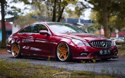 Red Mercedes E coupe airride modification case