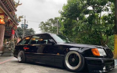 Mercedes-Benz S124 airride new look of station wagon