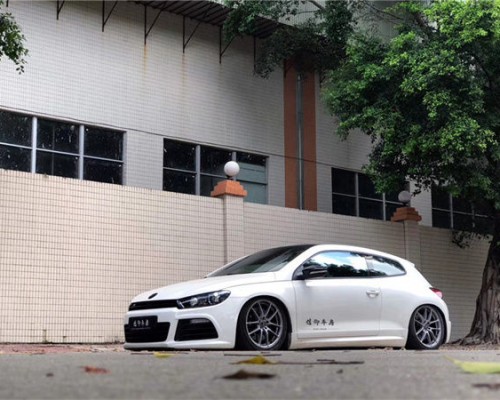 Vita orange Volkswagen Scirocco airride sporty stance