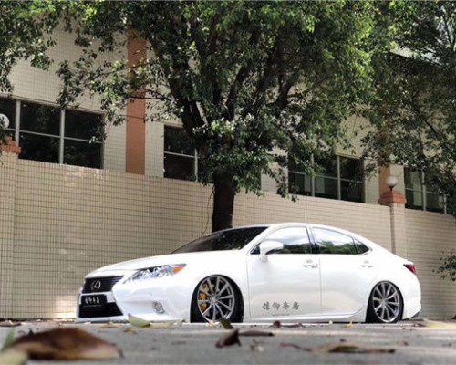 Discover the most beautiful style of trendy Lexus ES airride