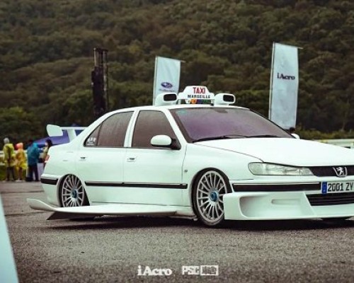 The main character in the movie Peugeot 406 airride super dazzling modification