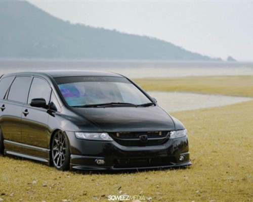 Elevate Your Style and Performance with Lowered Suspension and Air Ride for Your Honda Odyssey