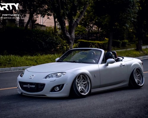 The Transformed Mazda MX-5 AirRide Custom Car