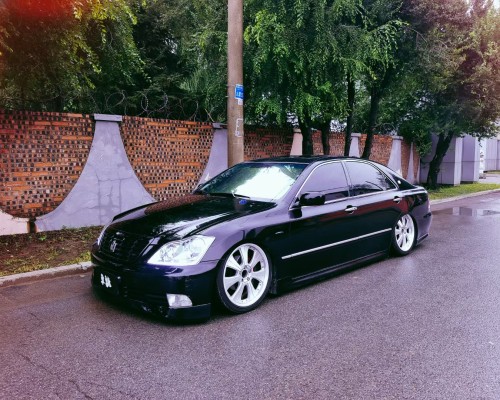 The Transformative Toyota Crown AirRide Custom Car